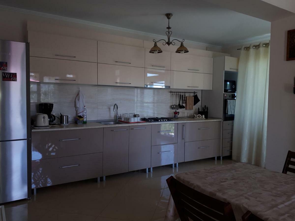 Vila "Livia" Hotell Techirghiol Exteriör bild