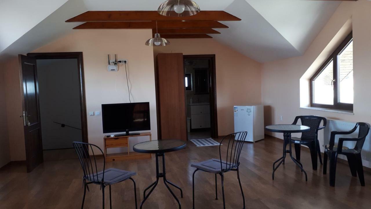 Vila "Livia" Hotell Techirghiol Exteriör bild